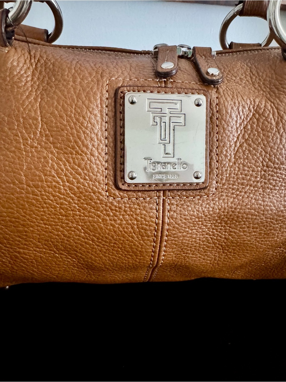 VINTAGE Y2K TIGNANELLO PEBBLED LEATHER BARREL SATCHEL Excellent - Picture 2 of 7